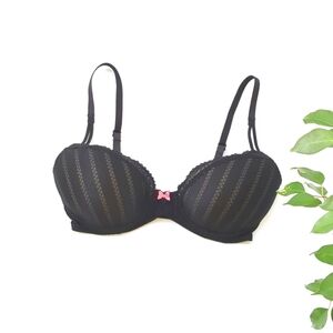 Betsey Johnson Stocking Stripe  Lightly Lined Demi Bra - Size 32C